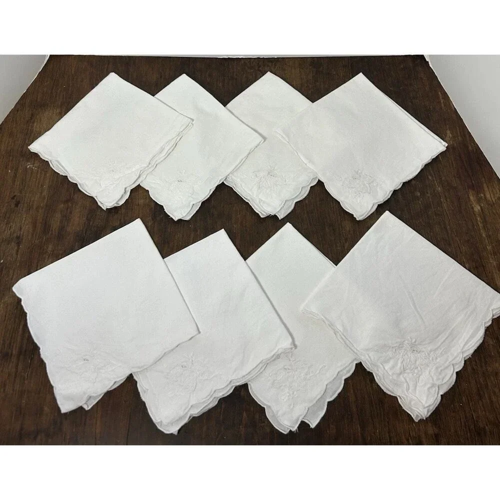 Embroidered Scalloped Cloth White Vintage Napkins Cottage Bridal Romantic Farm